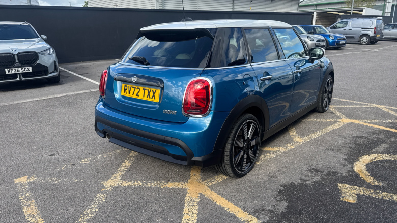 MINI Hatchback 1.5 Cooper Exclusive 5dr Auto Petrol Hatchback